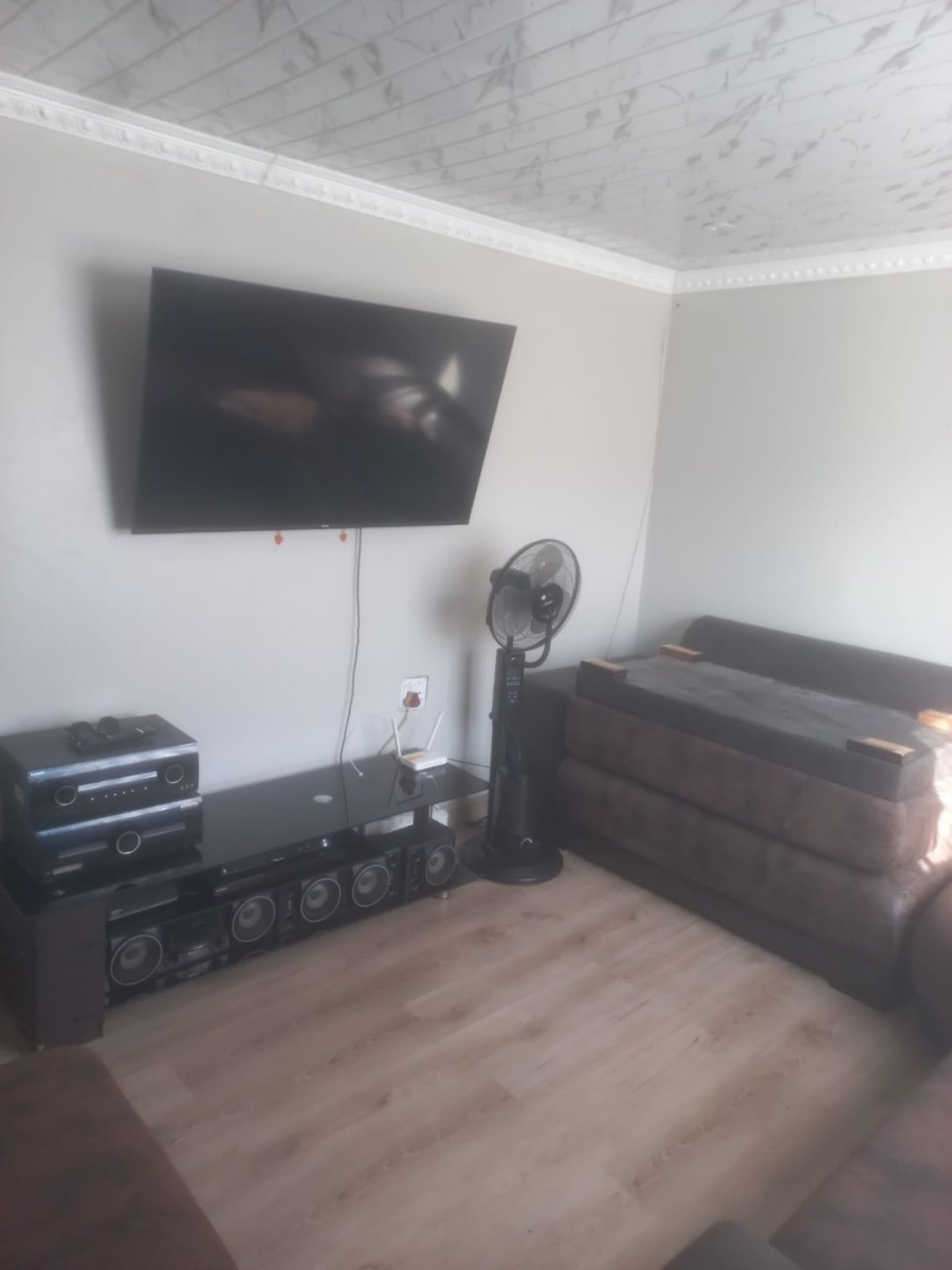 2 Bedroom Property for Sale in Mdantsane Nu 15 Eastern Cape